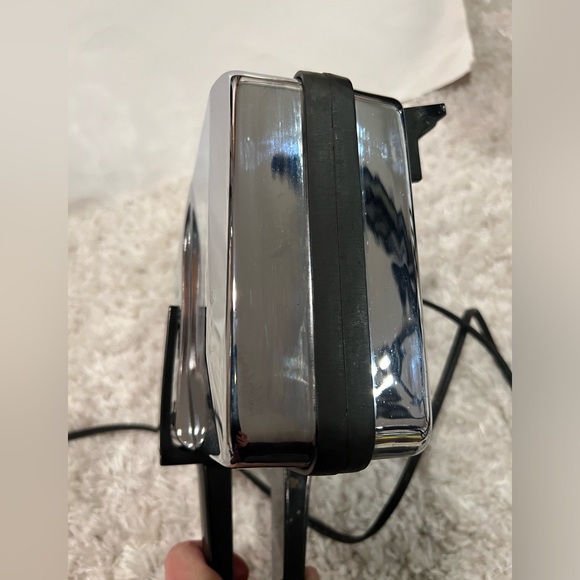 VillaWare V3900 Krumkake Baker - Picture 13 of 16